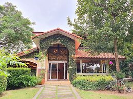 Palazzo Pavone Gallery & Resort