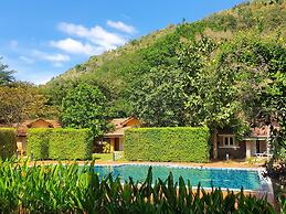 Palazzo Pavone Gallery & Resort