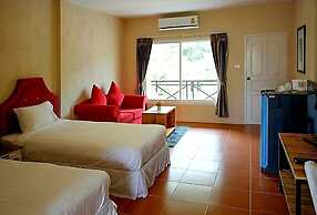 Palazzo Pavone Gallery & Resort