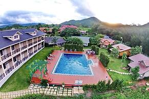 Palazzo Pavone Gallery & Resort