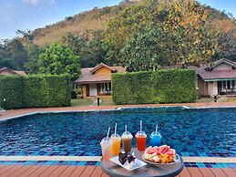 Palazzo Pavone Gallery & Resort