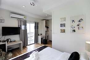 Bangkok River Loka Hotel