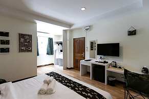 Bangkok River Loka Hotel