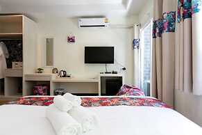 Bangkok River Loka Hotel