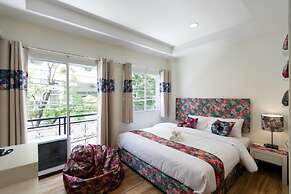 Bangkok River Loka Hotel