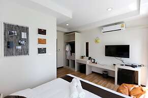 Bangkok River Loka Hotel