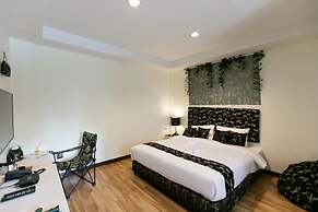 Bangkok River Loka Hotel