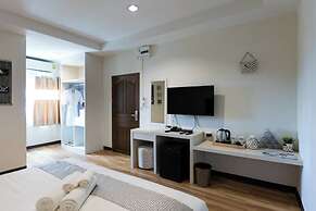Bangkok River Loka Hotel