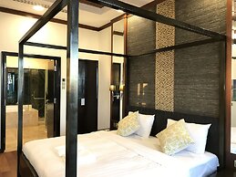 Sunset Seaview Beach Villas & Spa Suites at Nexus Karambunai