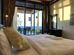 Sunset Seaview Beach Villas & Spa Suites at Nexus Karambunai