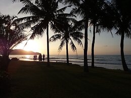 Sunset Seaview Beach Villas & Spa Suites at Nexus Karambunai