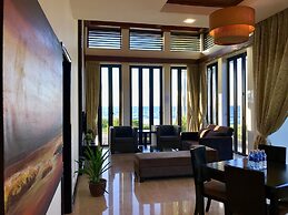 Sunset Seaview Beach Villas & Spa Suites at Nexus Karambunai