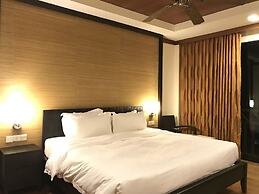 Sunset Seaview Beach Villas & Spa Suites at Nexus Karambunai