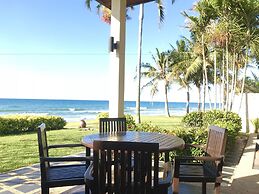 Sunset Seaview Beach Villas & Spa Suites at Nexus Karambunai