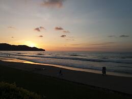 Sunset Seaview Beach Villas & Spa Suites at Nexus Karambunai