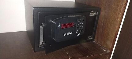 Hidden Pearl Hotel - Janus Luxury Suites