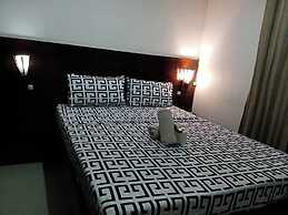 Hidden Pearl Hotel - Janus Luxury Suites