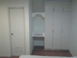 Sun Moon Poolside Hotel