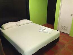 Sun Moon Poolside Hotel