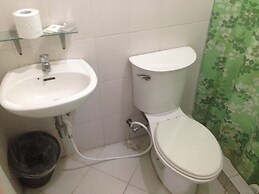 Sun Moon Poolside Hotel