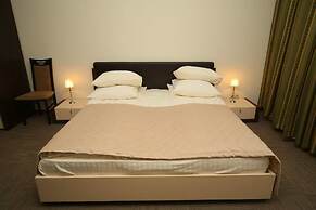 Orchestra Oka Spa Resort