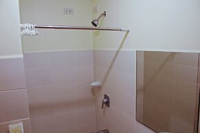 2 Bedroom at San Remo Oasis near SM Seaside