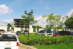 2 Bedroom at San Remo Oasis near SM Seaside