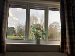 Burton Lodge Guest House and Spa