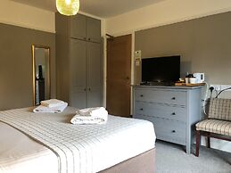 Burton Lodge Guest House and Spa