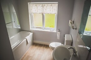 Burton Lodge Guest House and Spa