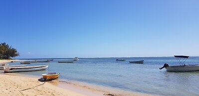 Allamanda Studios and Apartments