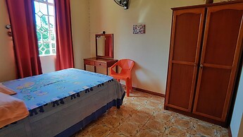 Allamanda Studios and Apartments