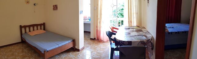 Allamanda Studios and Apartments