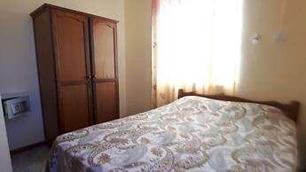 Allamanda Studios and Apartments