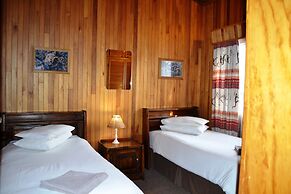 Log Cabin & Settlers Village