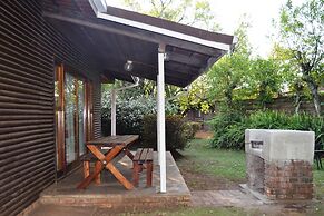 Log Cabin & Settlers Village