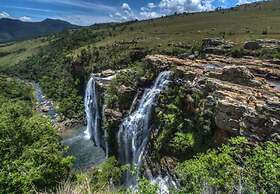 Log Cabin & Settlers Village