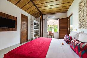 PinkCoco Gili Air - Constant Surprises & for Cool Adults Only