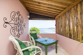 PinkCoco Gili Air - Constant Surprises & for Cool Adults Only