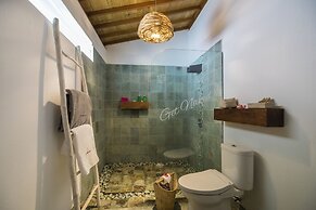 PinkCoco Gili Air - Constant Surprises & for Cool Adults Only