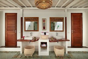 PinkCoco Gili Air - Constant Surprises & for Cool Adults Only