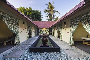 PinkCoco Gili Air - Constant Surprises & for Cool Adults Only