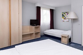 Hotel Meran Hallenbad & Sauna