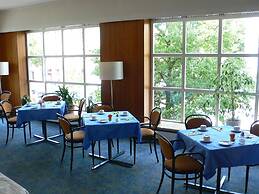 Hotel Meran Hallenbad & Sauna