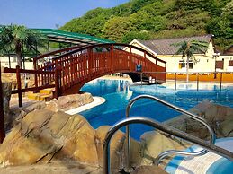 Cardigan Bay Holiday Park