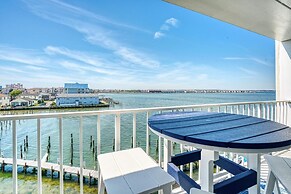 Thunder Island 161d 2 Bedroom Condo by RedAwning