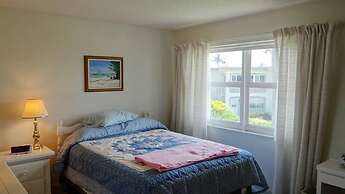Shell Point 78 2 Bedroom Home by RedAwning
