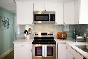 3706 Gulf Dr 2 Bedroom Home by RedAwning