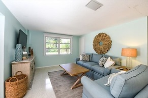 3706 Gulf Dr 2 Bedroom Home by RedAwning