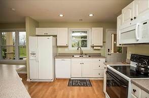 Cypress Ridge 4 Bedroom Home by RedAwning